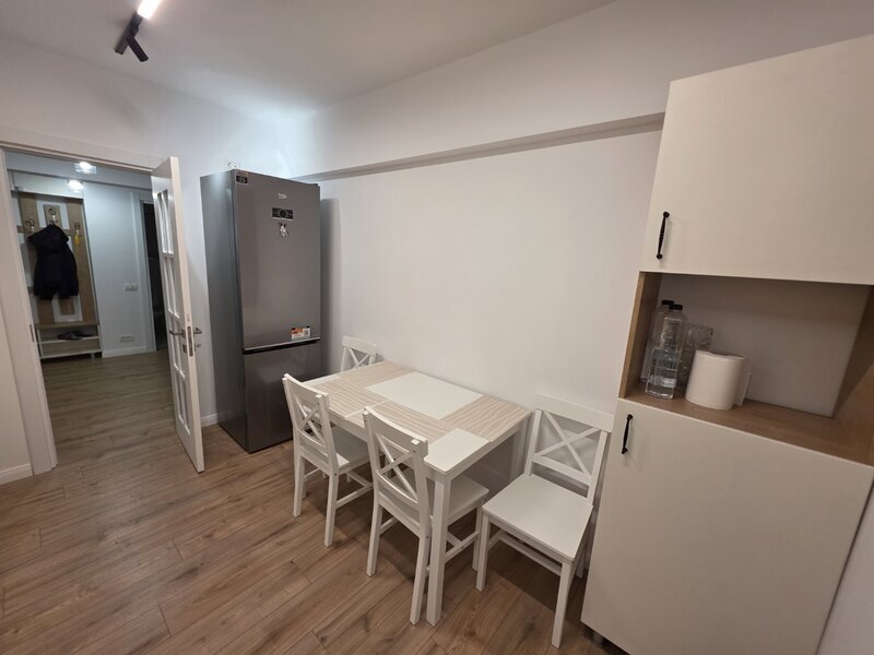 Vergului, 10 minute metrou Costin Georgian, renovat complet, 2 gr sanit